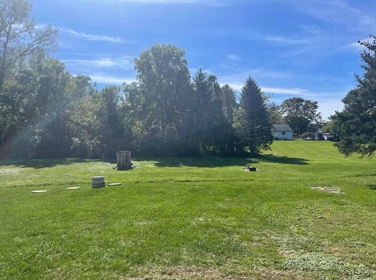 roomy back yard - Mystic Thrift Store