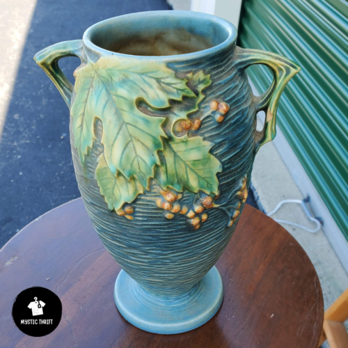 Roseville Vase Bushberry Blue