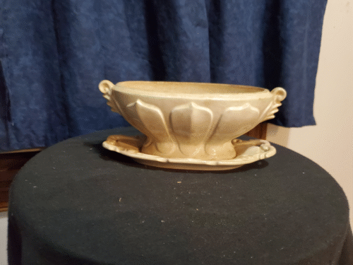Ceramic Gravy Boat with Lid